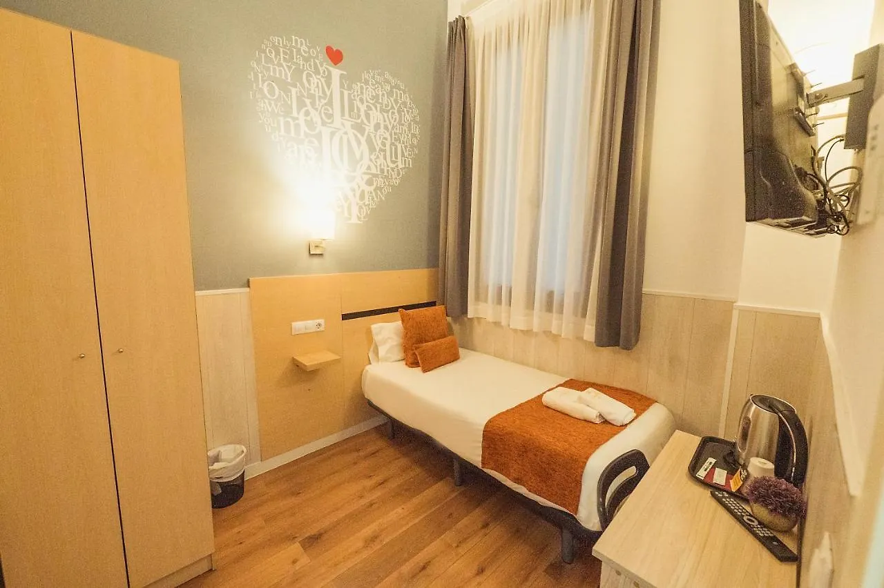Hostal Live Natura Barcelona (Adults Only) Affittacamere